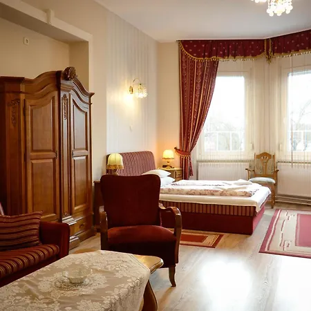 Bed & Breakfast Korona Panzio Mateszalka