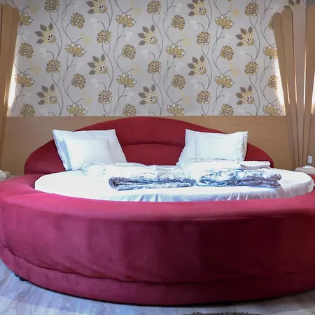 Korona Vendeghaz Bed & Breakfast