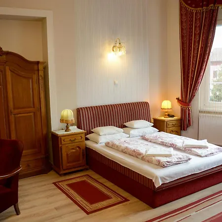 Bed & Breakfast Korona Vendeghaz 3*