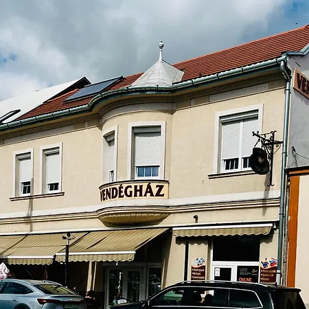 Korona Vendeghaz Bed & Breakfast